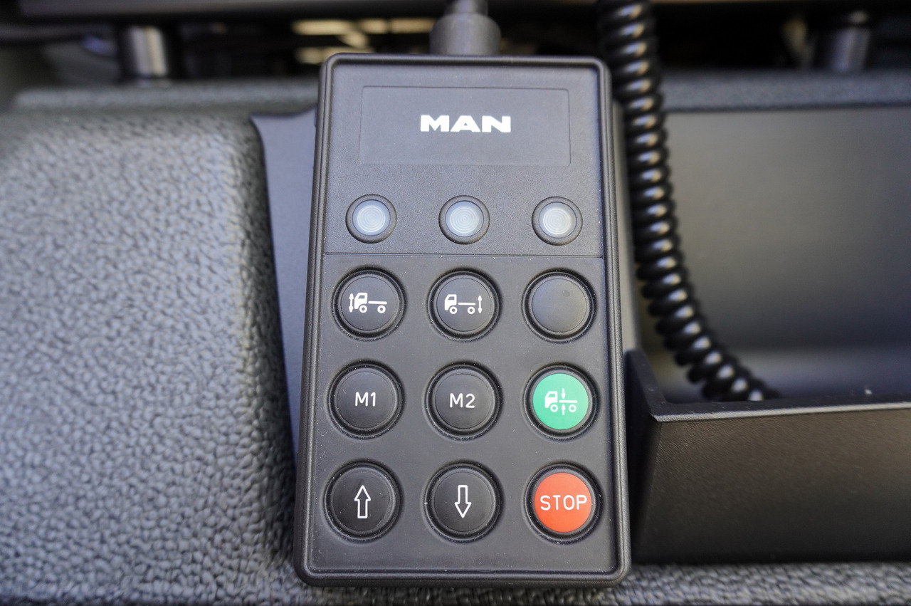 Camion izoterma nou MAN TGX 26.400 / IGLOOCAR / Carrier Supra 1150 MT Silent: Foto 28 Camion izoterma nou MAN TGX 26.400 / IGLOOCAR / Carrier Supra 1150 MT Silent: Foto 28