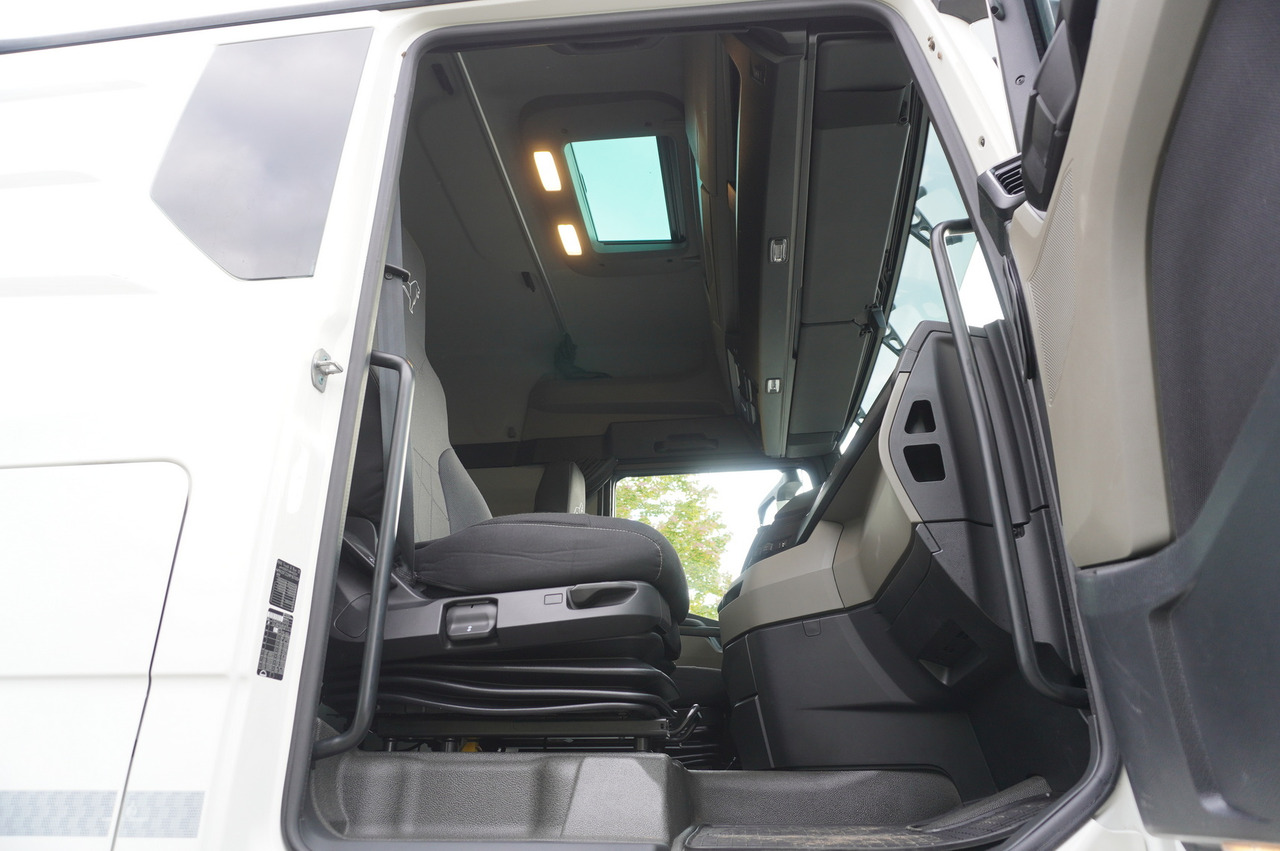 Camion transport containere/ Swap body pentru transport de containere MAN TGX 26.470 6x2 COINTAINERKIPPER HYVA HIRMSCHLING / 200 tho. km!: Foto 30 Camion transport containere/ Swap body pentru transport de containere MAN TGX 26.470 6x2 COINTAINERKIPPER HYVA HIRMSCHLING / 200 tho. km!: Foto 30
