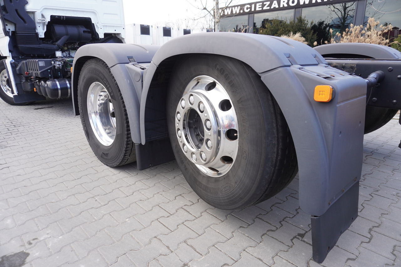 MAN TGX 26,500 / 500 HP / steering 3rd axle / 20 t cap. / Chassis 6.5 m - Camion şasiu: Foto 2 MAN TGX 26,500 / 500 HP / steering 3rd axle / 20 t cap. / Chassis 6.5 m - Camion şasiu: Foto 2