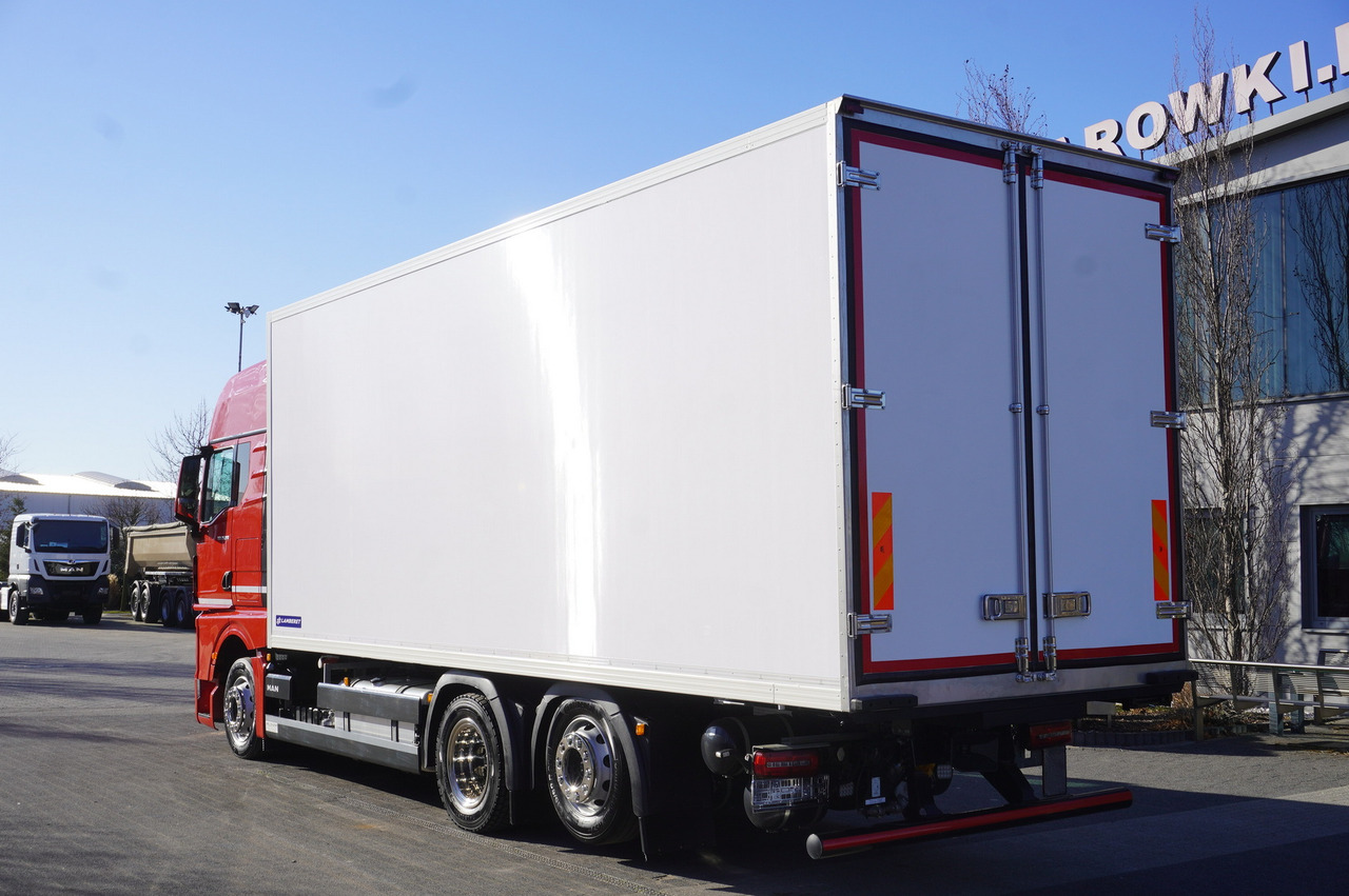 MAN TGX 26.510 / 2022 / New Lamberet refrigerator bitemperature/ Carrier Supra 1150 MT / 4 units - Camion frigider: Foto 3 MAN TGX 26.510 / 2022 / New Lamberet refrigerator bitemperature/ Carrier Supra 1150 MT / 4 units - Camion frigider: Foto 3