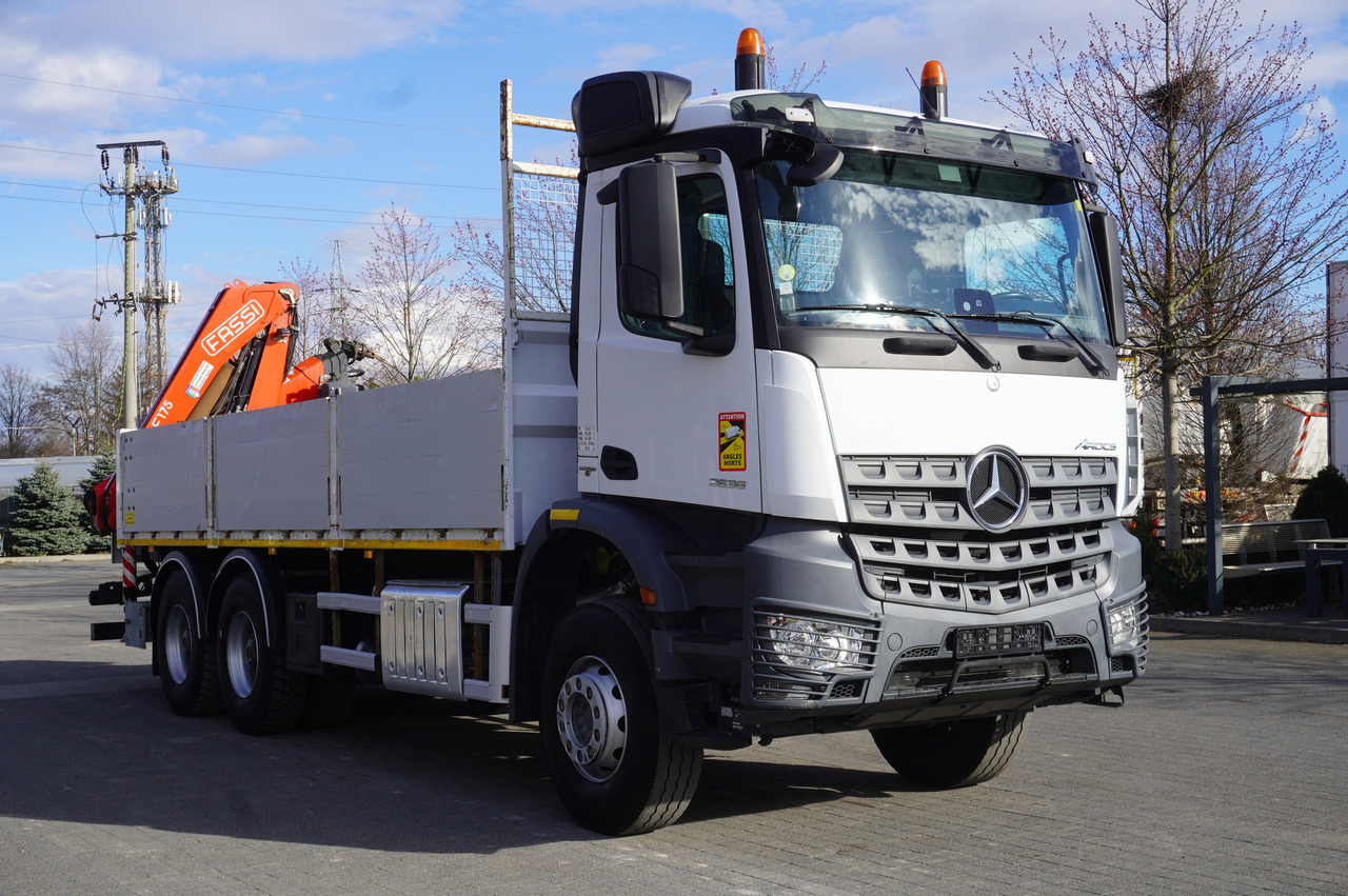 Automacara MERCEDES-BENZ AROCS 2636 Flatbed / HDS FASSI F175 7.7 T / 150,000 km: Foto 11