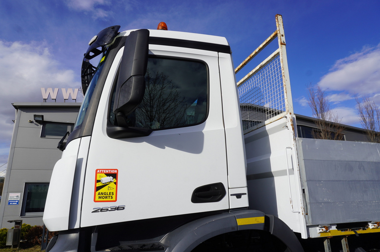Automacara MERCEDES-BENZ AROCS 2636 Flatbed / HDS FASSI F175 7.7 T / 150,000 km: Foto 20