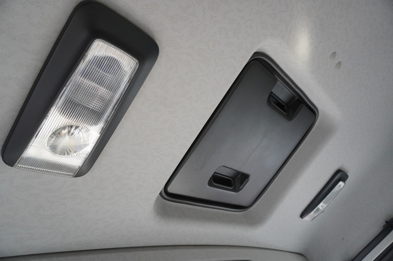 Camion cisternă MERCEDES-BENZ Actros 1833 / 260 tho. km / NEW septic tank 11000 l: Foto 30