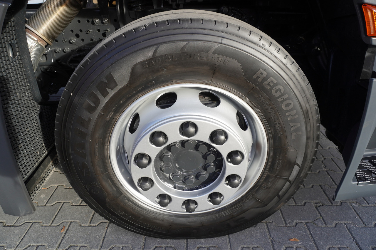 Camion cisternă MERCEDES-BENZ Actros 1833 / 260 tho. km / NEW septic tank 11000 l: Foto 16