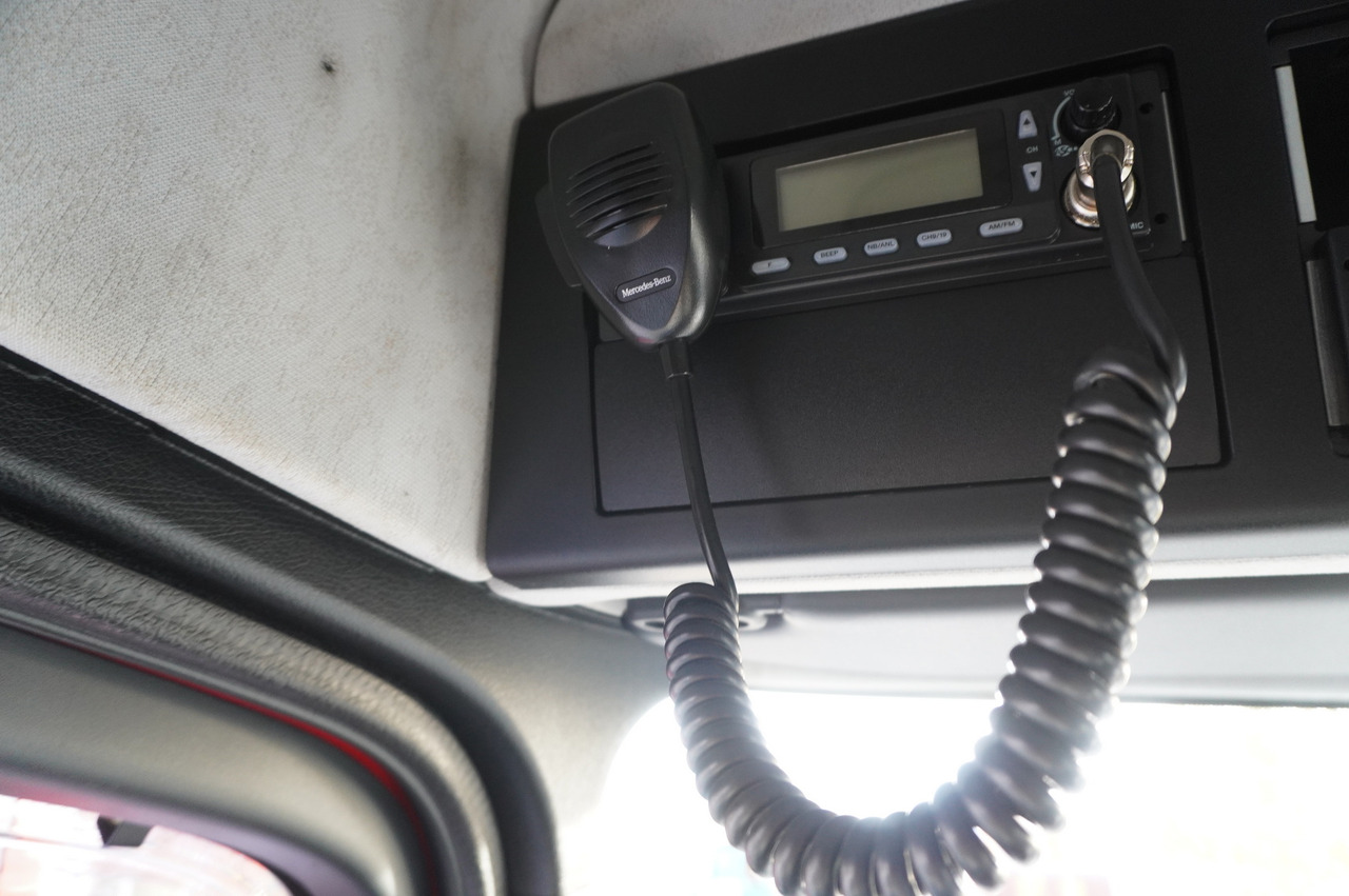 Camion cisternă MERCEDES-BENZ Actros 1833 / 260 tho. km / NEW septic tank 11000 l: Foto 29