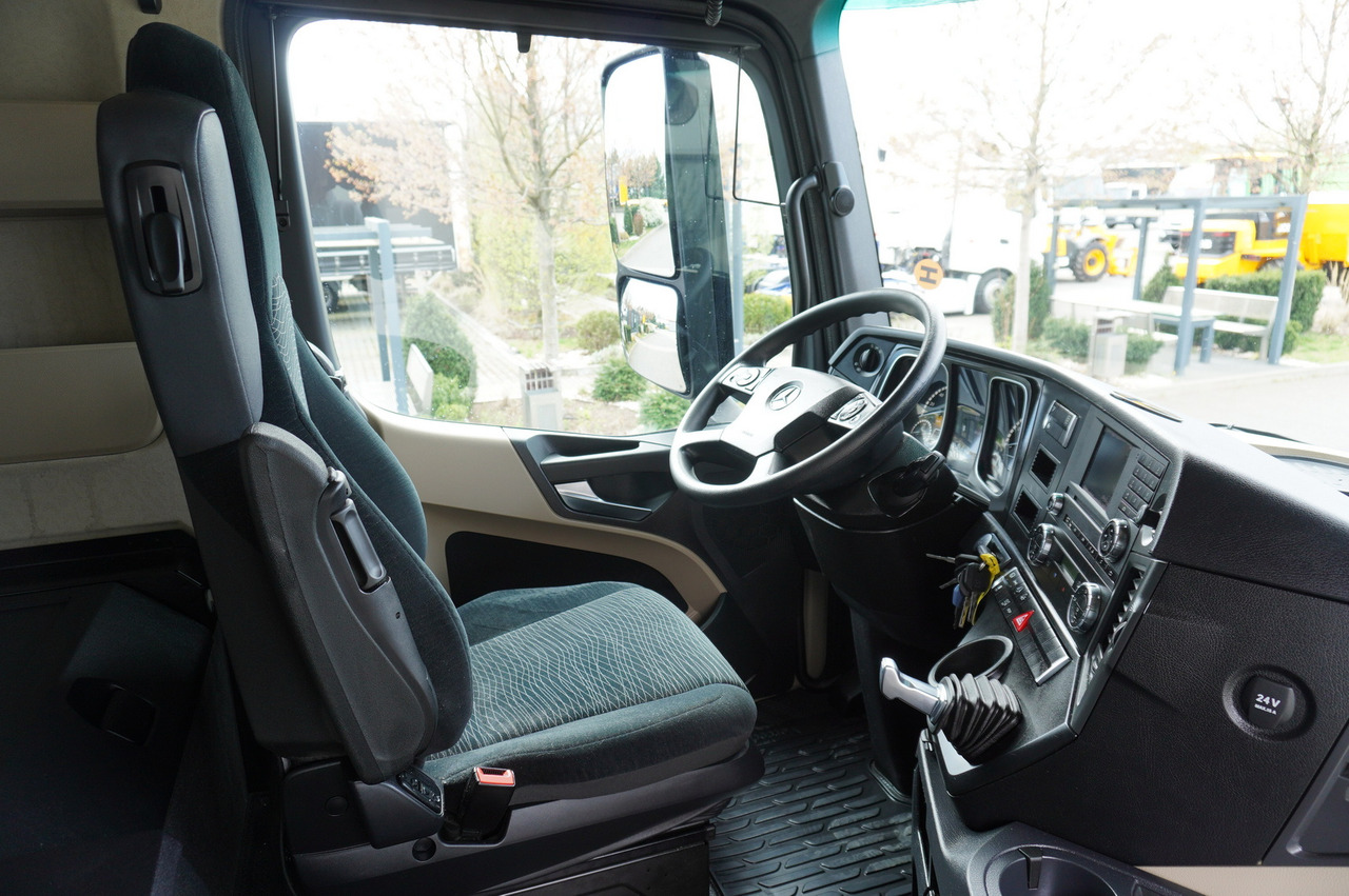 Camion şasiu MERCEDES-BENZ Actros 1840 E6 4x2 / Lounge chair BDF: Foto 16