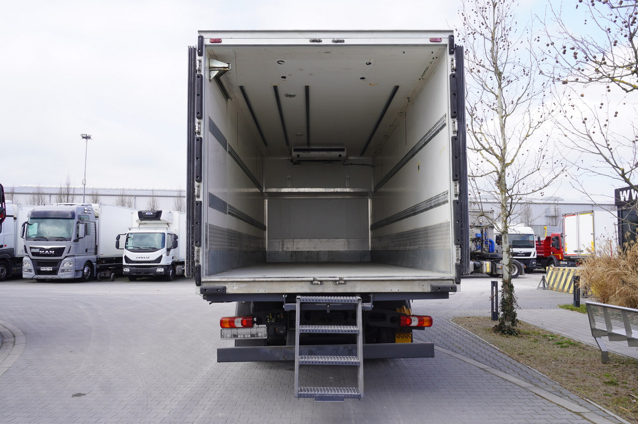 MERCEDES-BENZ Actros 2542 / GIGA cabin / Thermoking 1000R - Camion frigider: Foto 5 MERCEDES-BENZ Actros 2542 / GIGA cabin / Thermoking 1000R - Camion frigider: Foto 5