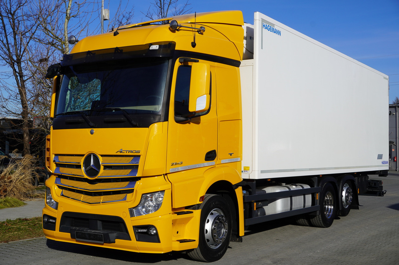 MERCEDES-BENZ Actros 2543 E6 6×2 / Refrigerated truck / ATP/FRC / 20 pallets / 260000 km!!! - Camion frigider: Foto 3 MERCEDES-BENZ Actros 2543 E6 6×2 / Refrigerated truck / ATP/FRC / 20 pallets / 260000 km!!! - Camion frigider: Foto 3