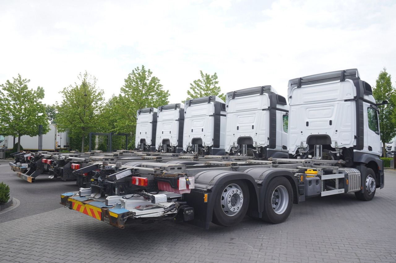 MERCEDES-BENZ Actros 2545 6×2 MP5 / ADR AT / 12 units - Camion transport containere/ Swap body: Foto 4 MERCEDES-BENZ Actros 2545 6×2 MP5 / ADR AT / 12 units - Camion transport containere/ Swap body: Foto 4