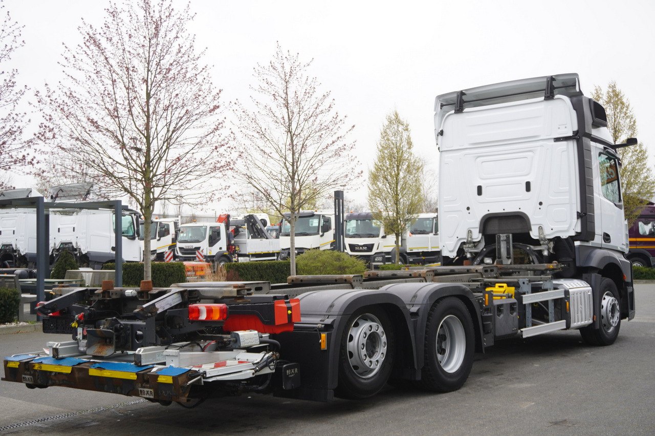 MERCEDES-BENZ Actros 2545 6×2 MP5 / ADR / several units - Camion transport containere/ Swap body: Foto 3 MERCEDES-BENZ Actros 2545 6×2 MP5 / ADR / several units - Camion transport containere/ Swap body: Foto 3