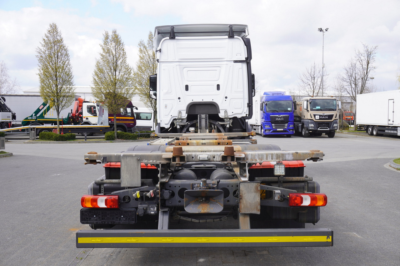 MERCEDES-BENZ Actros 2545 6×2 MP5 / ADR / several units - Camion transport containere/ Swap body: Foto 4 MERCEDES-BENZ Actros 2545 6×2 MP5 / ADR / several units - Camion transport containere/ Swap body: Foto 4