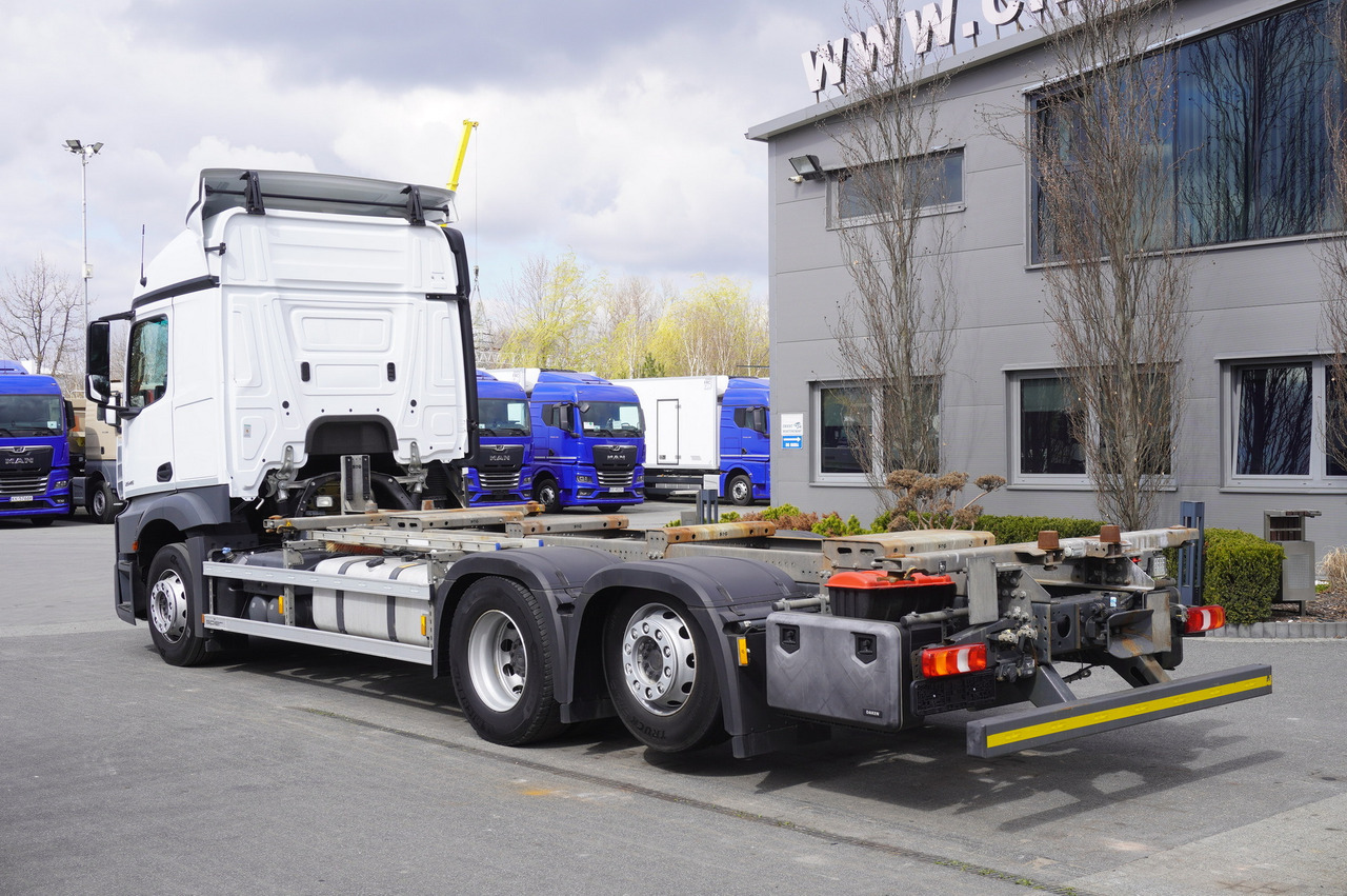 MERCEDES-BENZ Actros 2545 6×2 MP5 / FULL ADR / several units - Camion transport containere/ Swap body: Foto 3 MERCEDES-BENZ Actros 2545 6×2 MP5 / FULL ADR / several units - Camion transport containere/ Swap body: Foto 3