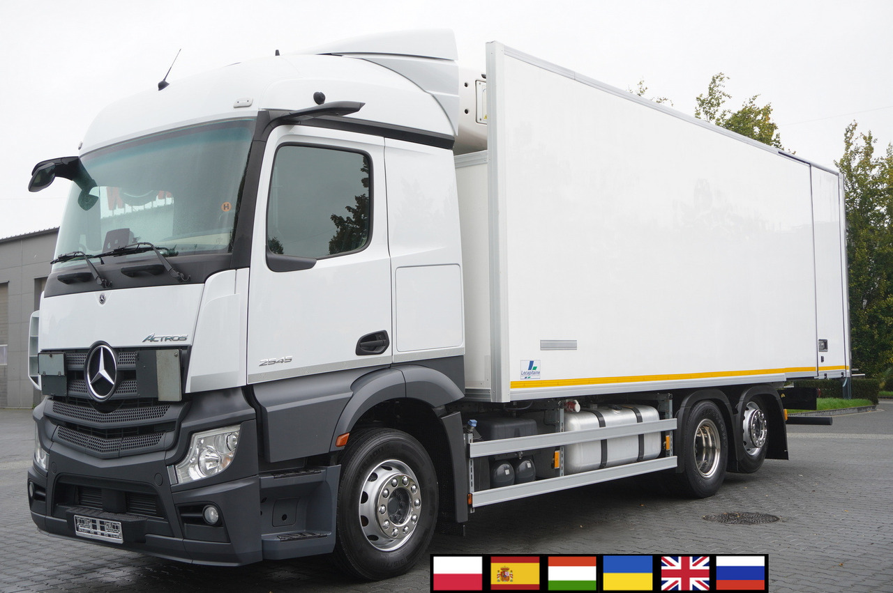 MERCEDES-BENZ Actros 2545 MP5 / Lecapitaine 18 EPAL refrigerator / Bitemperature / Carrier Supra 850 MT / ADR AT - Camion frigider: Foto 1 MERCEDES-BENZ Actros 2545 MP5 / Lecapitaine 18 EPAL refrigerator / Bitemperature / Carrier Supra 850 MT / ADR AT - Camion frigider: Foto 1