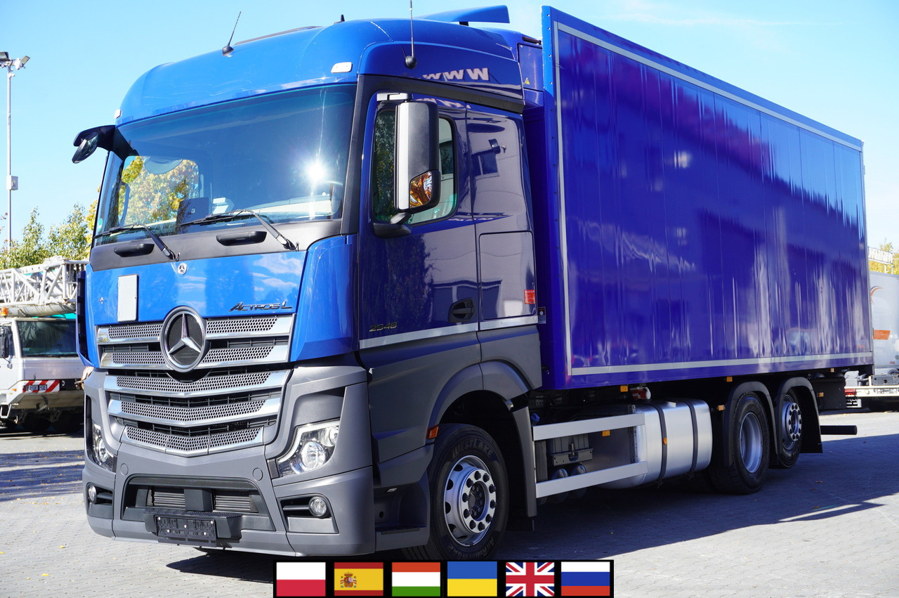 MERCEDES-BENZ Actros 2548 MP5 6×2 / Schmitz 19 EPAL refrigerator / 2023 - Camion frigider: Foto 1 MERCEDES-BENZ Actros 2548 MP5 6×2 / Schmitz 19 EPAL refrigerator / 2023 - Camion frigider: Foto 1