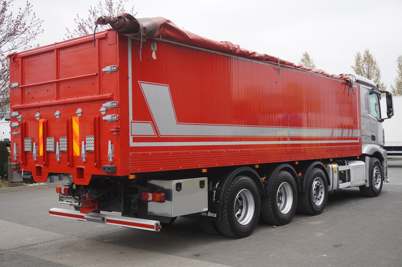 Camion platformă MERCEDES-BENZ Actros 3563 8x4 / Tipper for grain 20 t load capacity: Foto 8