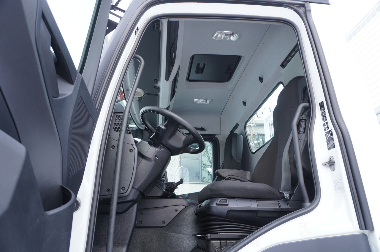 Leasing de MERCEDES-BENZ Arocs 2633 flatbed truck / Crane FASSI F155A.0.23 / REMOTE CONTROL / 230,000 km MERCEDES-BENZ Arocs 2633 flatbed truck / Crane FASSI F155A.0.23 / REMOTE CONTROL / 230,000 km: Foto 22