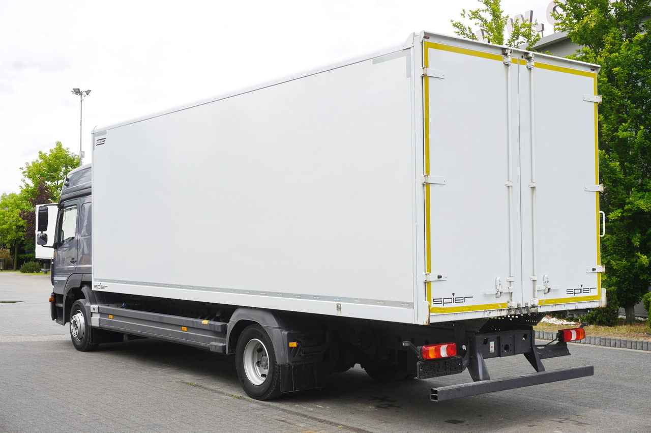 MERCEDES-BENZ Atego 1223 / 18 EPAL box / 2021 / sleeping cab - Camion furgon: Foto 4 MERCEDES-BENZ Atego 1223 / 18 EPAL box / 2021 / sleeping cab - Camion furgon: Foto 4
