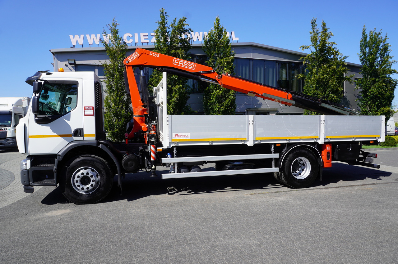 RENAULT C280 DTI 8 / FASSI crane 5.6 T / range 8 m / Flatbed 15 EPAL - Camion platformă, Camion cu macara: Foto 4 RENAULT C280 DTI 8 / FASSI crane 5.6 T / range 8 m / Flatbed 15 EPAL - Camion platformă, Camion cu macara: Foto 4