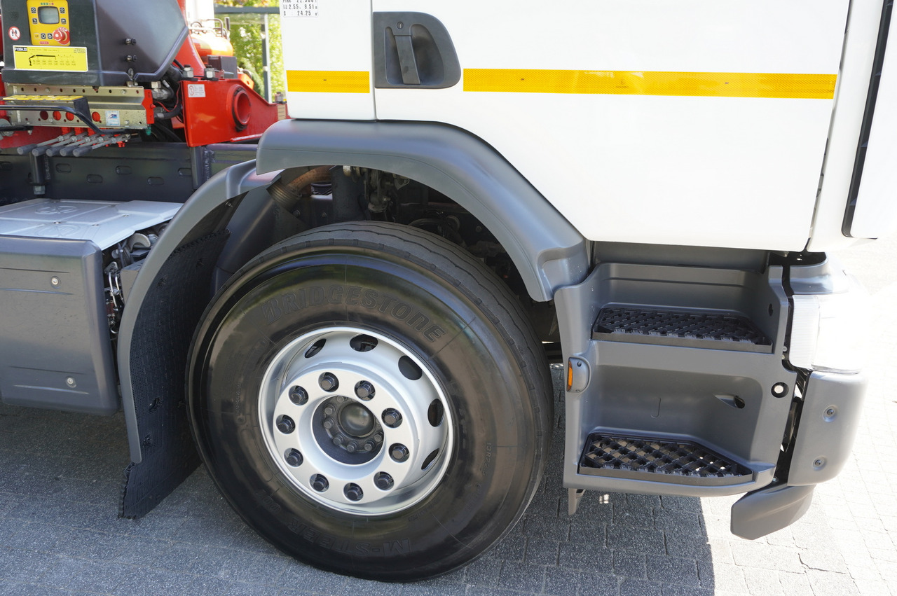 Camion platformă, Camion cu macara RENAULT C280 DTI 8 / FASSI crane 5.6 T / range 8 m / Flatbed 15 EPAL: Foto 11