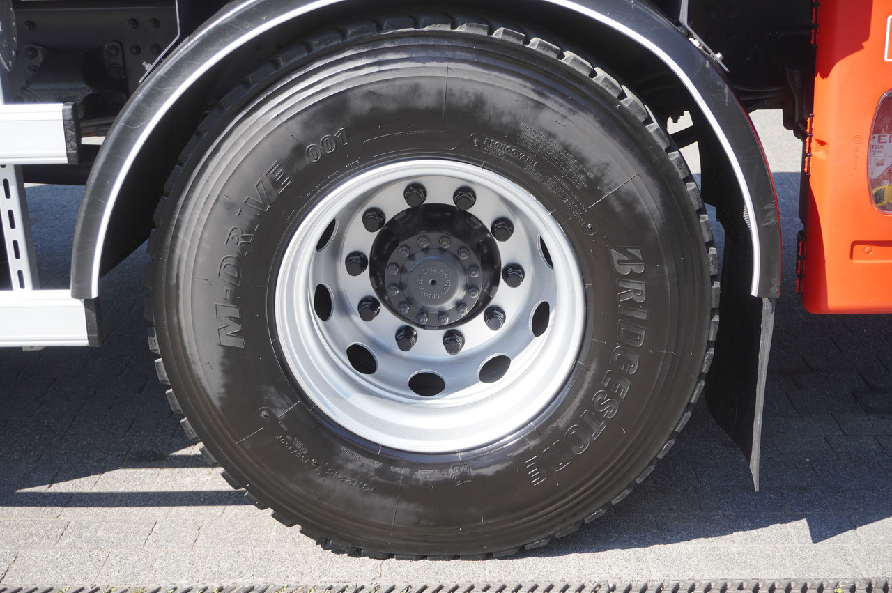 Camion platformă, Camion cu macara RENAULT C280 DTI 8 / FASSI crane 5.6 T / range 8 m / Flatbed 15 EPAL: Foto 10