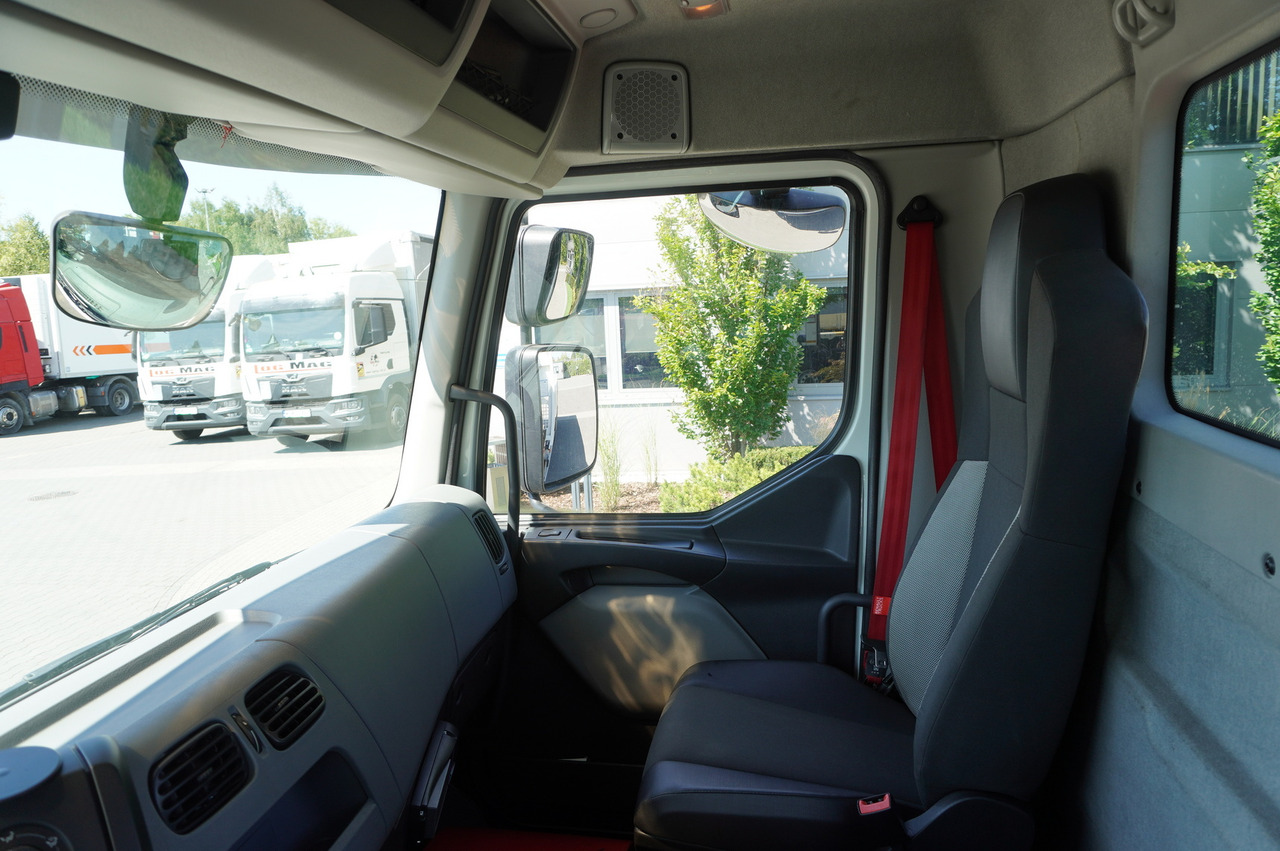 Camion platformă, Camion cu macara RENAULT C280 DTI 8 / FASSI crane 5.6 T / range 8 m / Flatbed 15 EPAL: Foto 20