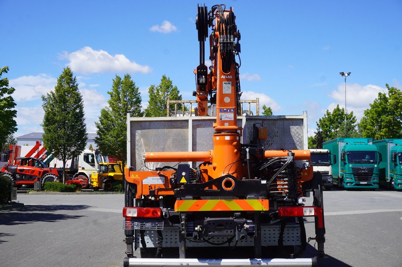 RENAULT C380 Comfort 6x4 / Atlas 6.1 T crane / range 12.3 m - Camion platformă, Camion cu macara: Foto 3 RENAULT C380 Comfort 6x4 / Atlas 6.1 T crane / range 12.3 m - Camion platformă, Camion cu macara: Foto 3