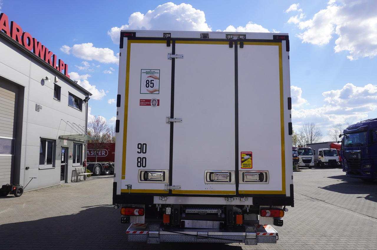 RENAULT D12 / Lamberet refrigerated truck / Dhollandia tail lift 1500 kg / 130 thousand km !! - Camion frigider: Foto 4 RENAULT D12 / Lamberet refrigerated truck / Dhollandia tail lift 1500 kg / 130 thousand km !! - Camion frigider: Foto 4