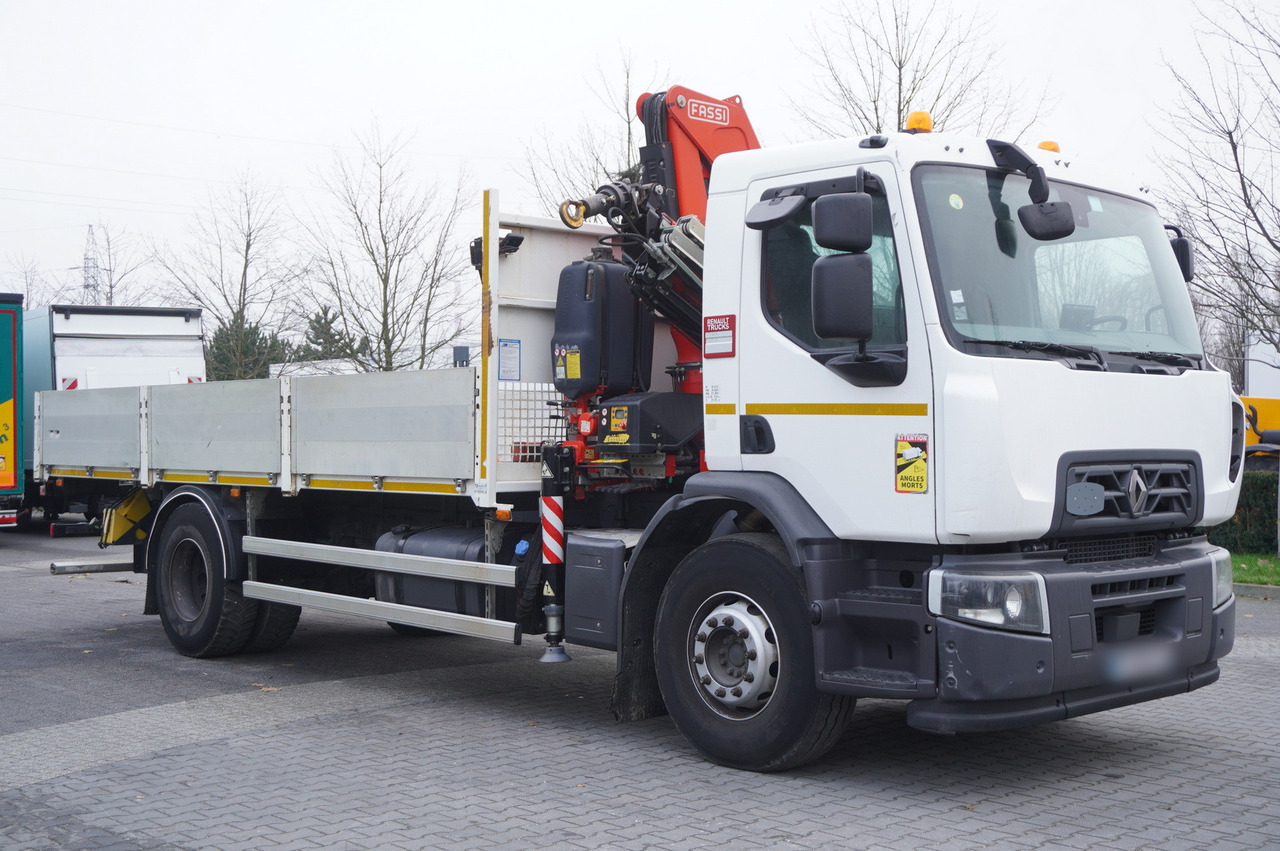 RENAULT RENAULT C280 DTI 8 / FASSI crane 5.6 T / 560 MTH / range 8 m / Flatbed 15 EPAL - Camion cu macara: Foto 2 RENAULT RENAULT C280 DTI 8 / FASSI crane 5.6 T / 560 MTH / range 8 m / Flatbed 15 EPAL - Camion cu macara: Foto 2