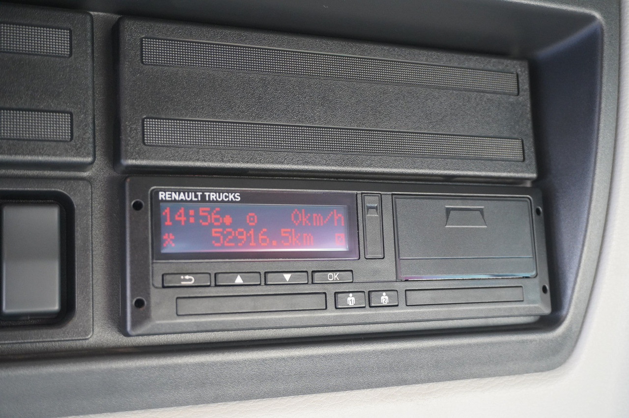 RENAULT RENAULT C320 P 4x2 / FASSI crane 6 T / 140 MTH!!! / range 10 m / Flatbed 15 EPAL / 52 tho. km!!! - Camion platformă, Camion cu macara: Foto 3 RENAULT RENAULT C320 P 4x2 / FASSI crane 6 T / 140 MTH!!! / range 10 m / Flatbed 15 EPAL / 52 tho. km!!! - Camion platformă, Camion cu macara: Foto 3