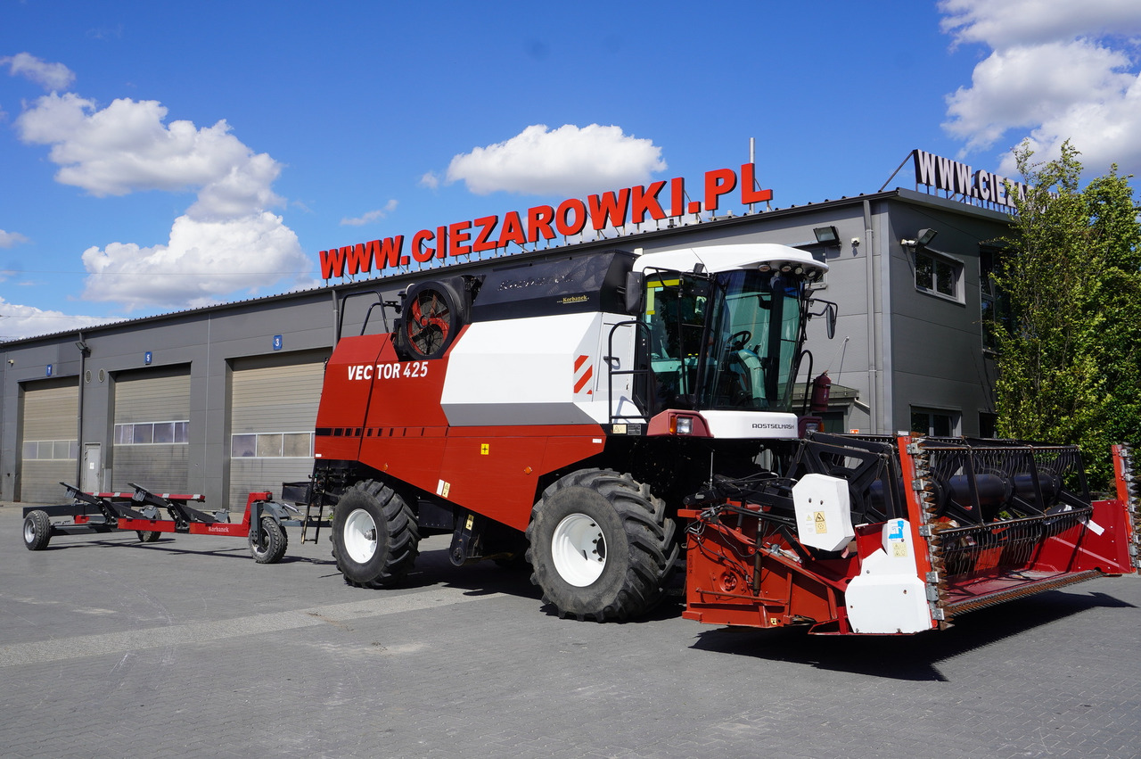 ROSTSELMASH VECTOR 425 RSM-101 grain harvester + Header 5 m + rapeseed harvesting extension / 2300 MTH - Combină de recoltat cereale: Foto 2 ROSTSELMASH VECTOR 425 RSM-101 grain harvester + Header 5 m + rapeseed harvesting extension / 2300 MTH - Combină de recoltat cereale: Foto 2