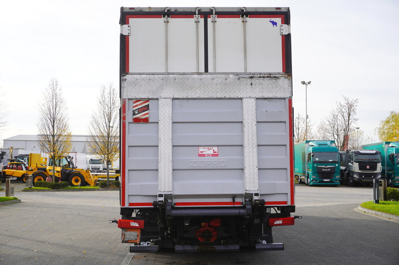 SCANIA G500 6x2 / Schmitz Refrigerator 19 EPAL Multitemperatura / Thermoking T1200R / Steering axle / 280 cm height - Camion frigider: Foto 4 SCANIA G500 6x2 / Schmitz Refrigerator 19 EPAL Multitemperatura / Thermoking T1200R / Steering axle / 280 cm height - Camion frigider: Foto 4