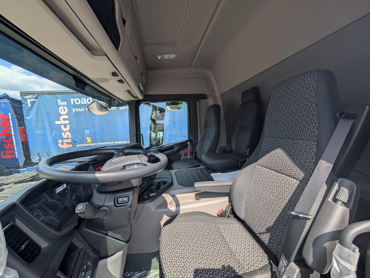 SCANIA P 340 B6x2*4NA / chassis frame / steering axle / CNG / large cab / 8 units - Autogunoiere: Foto 5 SCANIA P 340 B6x2*4NA / chassis frame / steering axle / CNG / large cab / 8 units - Autogunoiere: Foto 5