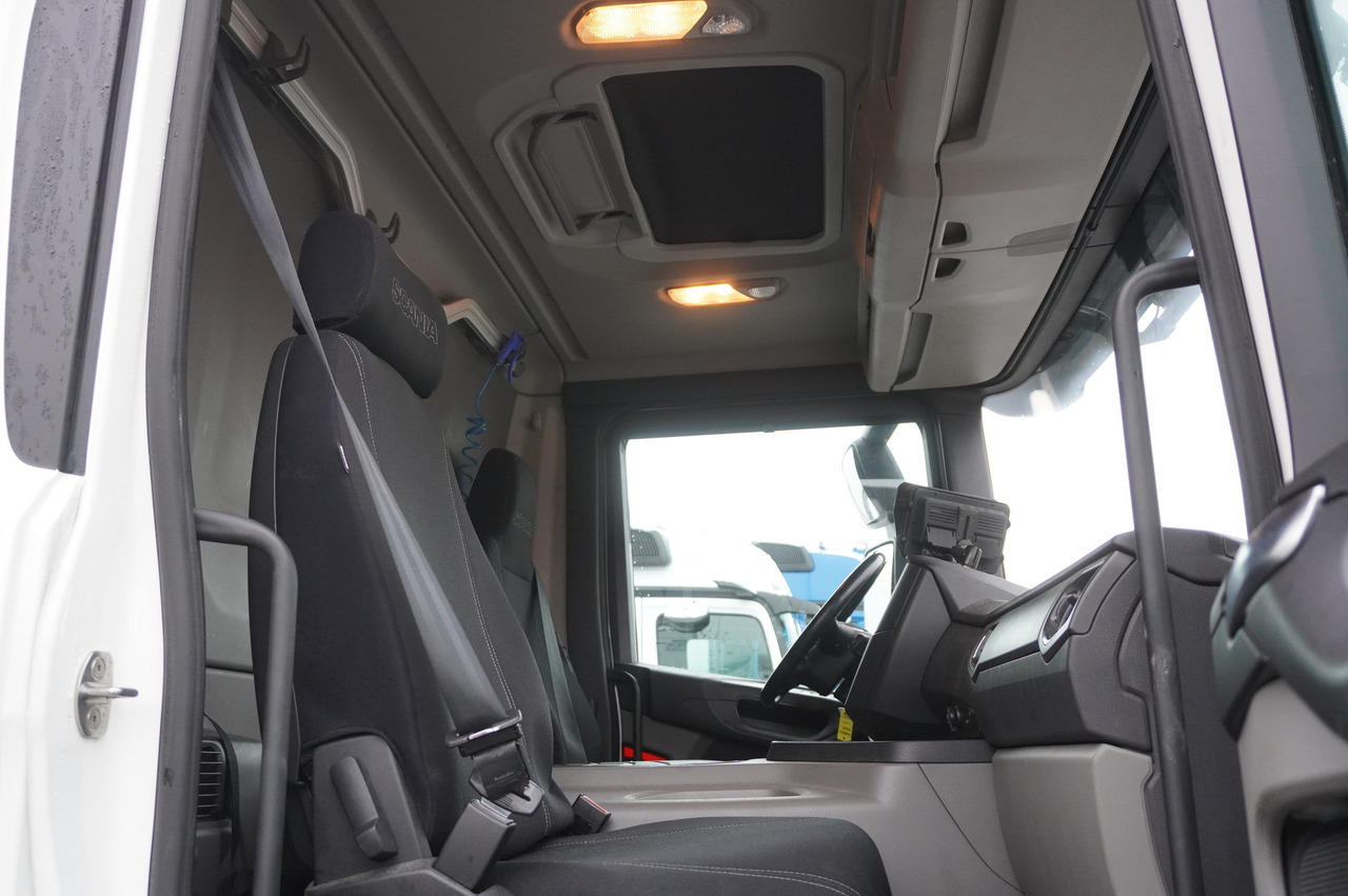 Leasing de SCANIA P280 4x2 E6 / Lamberet 16 EPAL refrigerator / Multitemperature / Thermoking T-800R / 3 units SCANIA P280 4x2 E6 / Lamberet 16 EPAL refrigerator / Multitemperature / Thermoking T-800R / 3 units: Foto 29 Leasing de SCANIA P280 4x2 E6 / Lamberet 16 EPAL refrigerator / Multitemperature / Thermoking T-800R / 3 units SCANIA P280 4x2 E6 / Lamberet 16 EPAL refrigerator / Multitemperature / Thermoking T-800R / 3 units: Foto 29