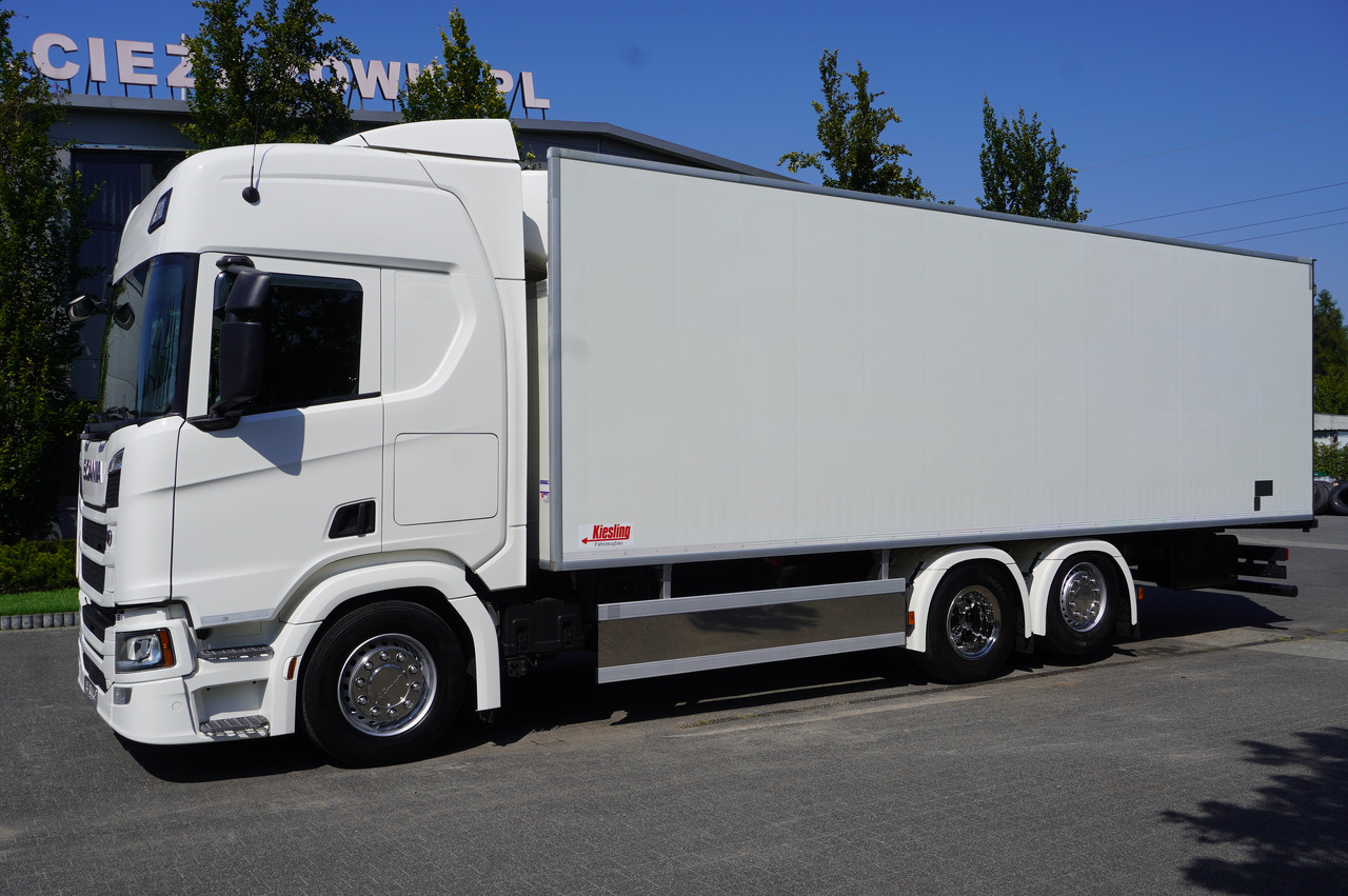 SCANIA R500 Hook-Up Refrigerated Truck KIESLING 20 EPAL / Carrier Supra 1250 Silent - Camion frigider: Foto 2 SCANIA R500 Hook-Up Refrigerated Truck KIESLING 20 EPAL / Carrier Supra 1250 Silent - Camion frigider: Foto 2