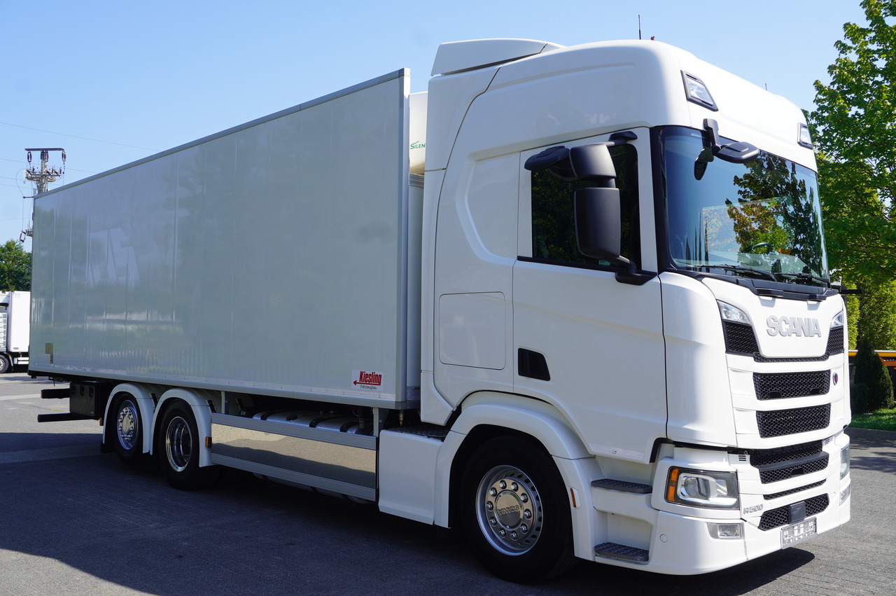 SCANIA R500 Hook-Up Refrigerated Truck KIESLING 20 EPAL / Carrier Supra 1250 Silent - Camion frigider: Foto 5 SCANIA R500 Hook-Up Refrigerated Truck KIESLING 20 EPAL / Carrier Supra 1250 Silent - Camion frigider: Foto 5