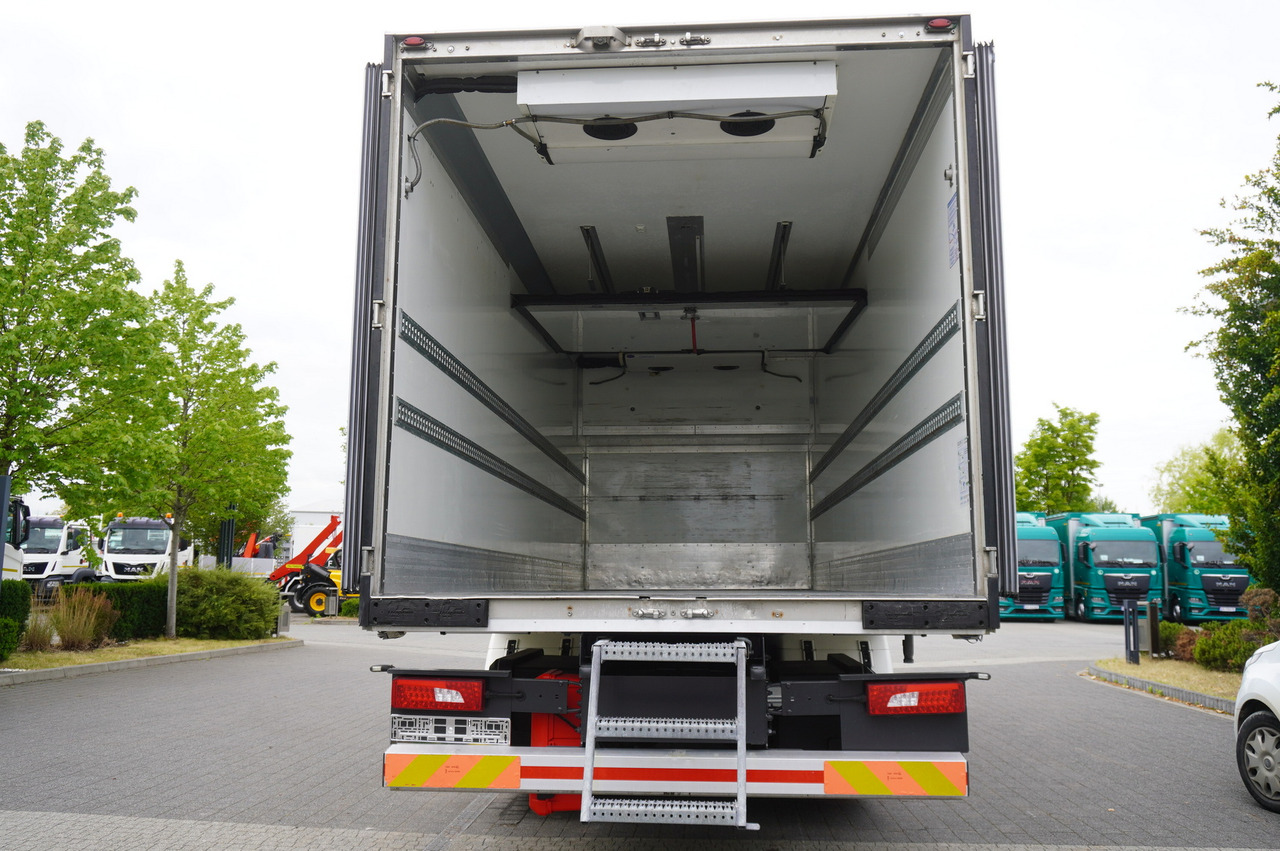 SCANIA R500 / Lecapitaine refrigerator / Carrier Supra 950 / steered 3rd axle - Camion frigider: Foto 4 SCANIA R500 / Lecapitaine refrigerator / Carrier Supra 950 / steered 3rd axle - Camion frigider: Foto 4