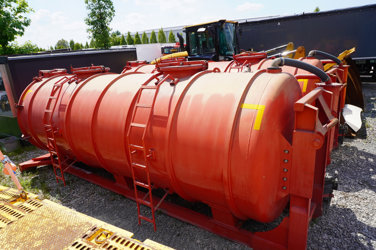 STAL UNUSED Septic barrel / 13000 l - Sistem de agatare cu carlig/ Containere de gunoi: Foto 2 STAL UNUSED Septic barrel / 13000 l - Sistem de agatare cu carlig/ Containere de gunoi: Foto 2