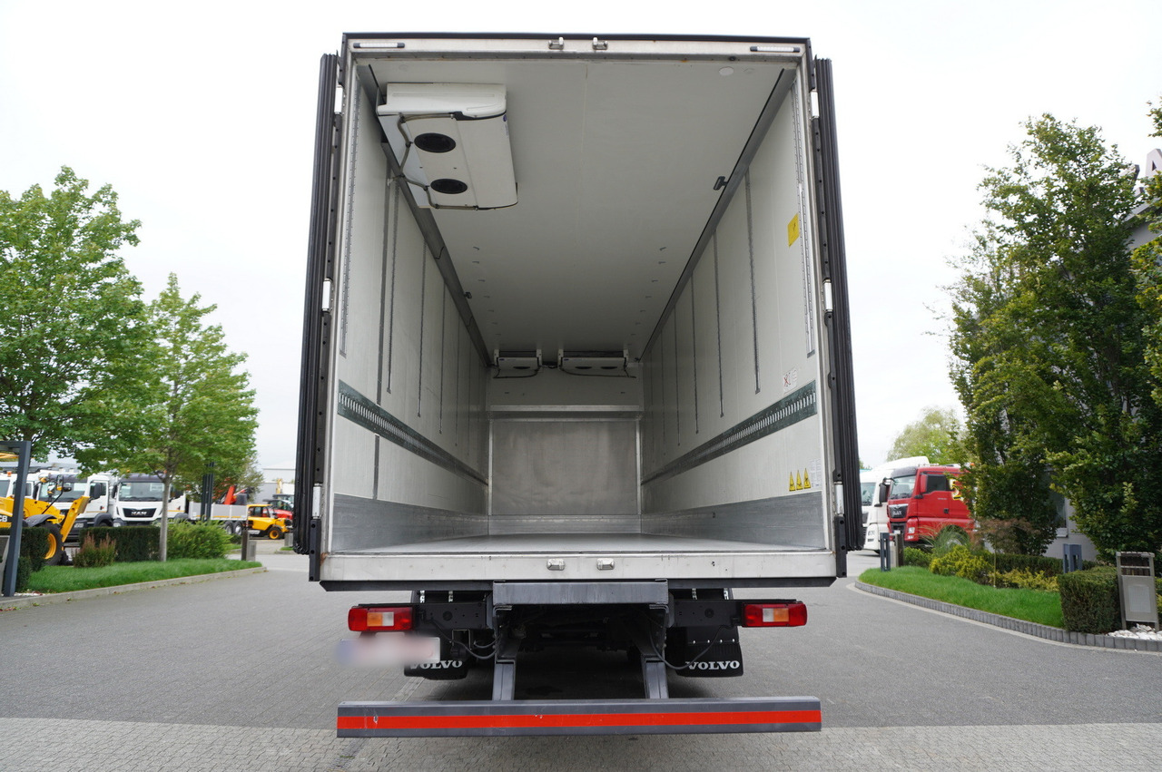 VOLVO FH 460 / Krone refrigerator 23 EPAL! / Carrier Supra 1250 MT Silent / Multitemperature / Steered axle - Camion frigider: Foto 4 VOLVO FH 460 / Krone refrigerator 23 EPAL! / Carrier Supra 1250 MT Silent / Multitemperature / Steered axle - Camion frigider: Foto 4
