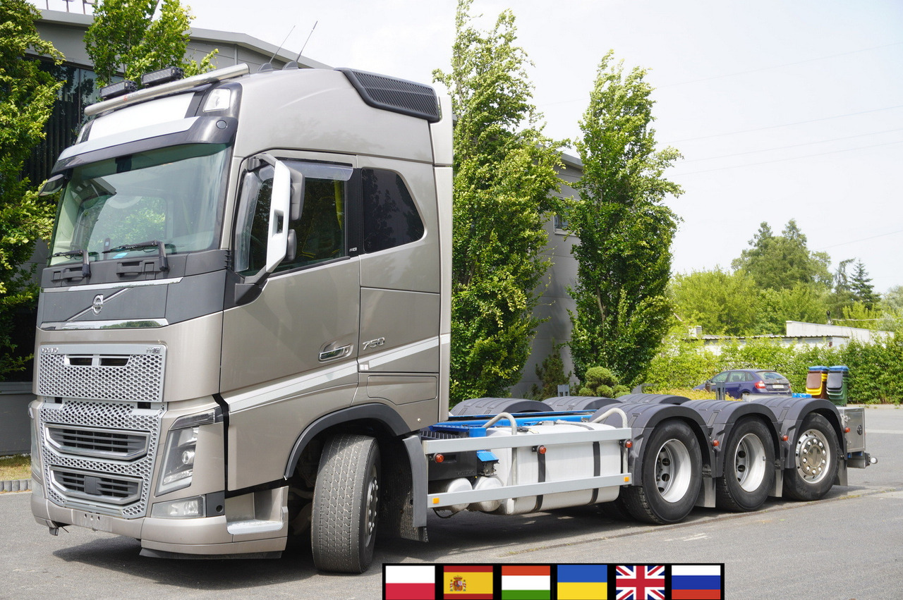 VOLVO FH16 750 8x4x4 / 750 HP! / Frame 685 cm / Steered 4th axle - Camion şasiu: Foto 1 VOLVO FH16 750 8x4x4 / 750 HP! / Frame 685 cm / Steered 4th axle - Camion şasiu: Foto 1