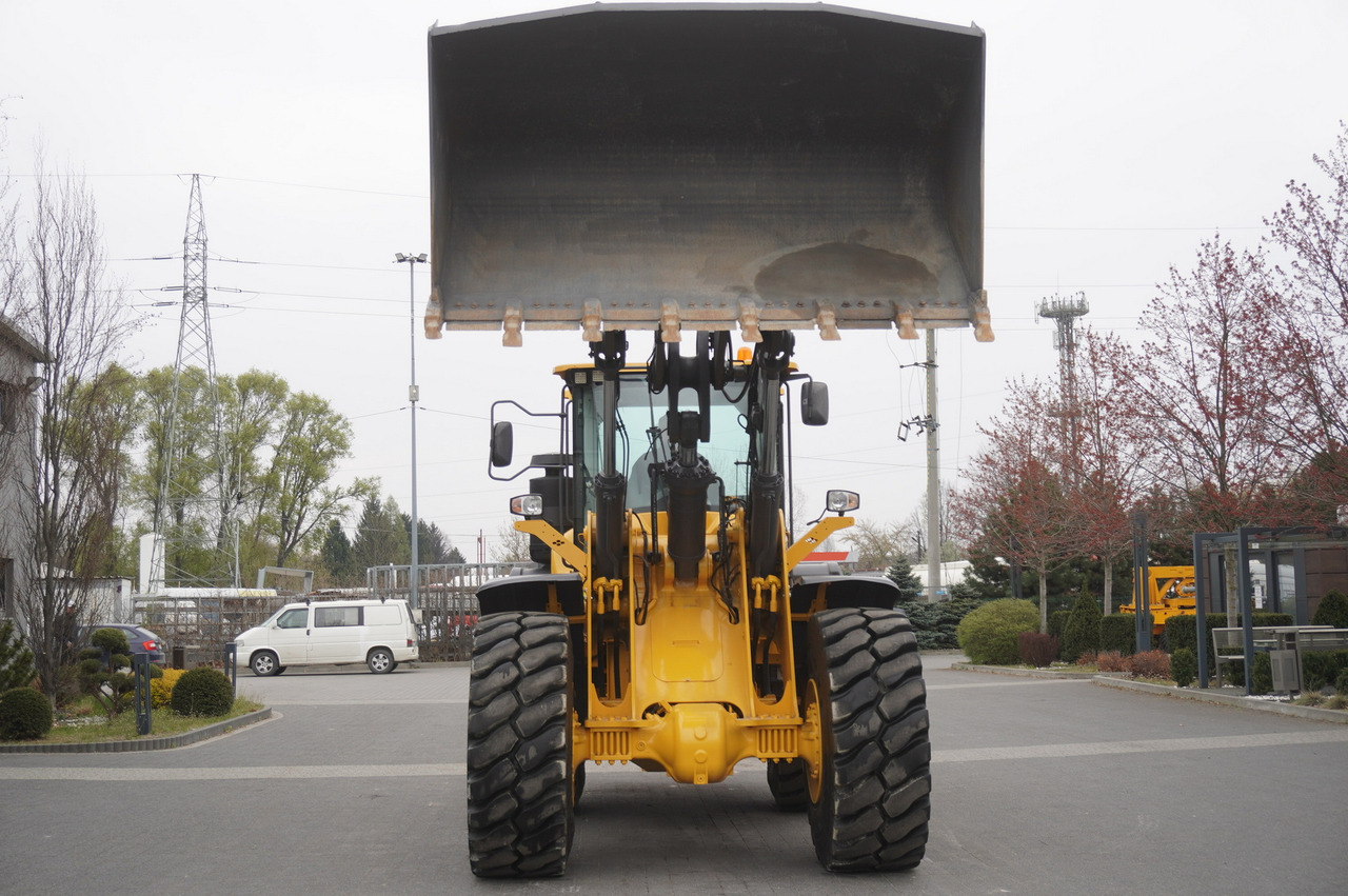 VOLVO L120H - Încărcător frontal pe pneuri: Foto 3 VOLVO L120H - Încărcător frontal pe pneuri: Foto 3