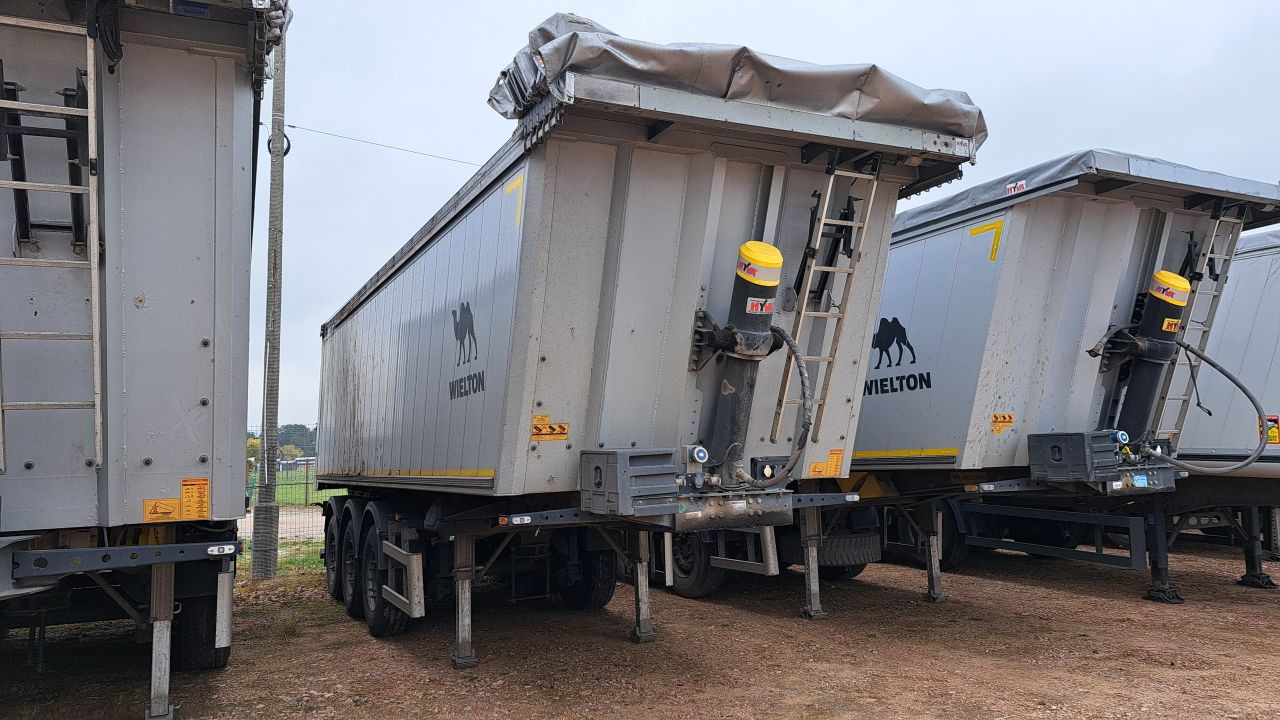 WIELTON NW-3 / weight 6.2 t / capacity 38m3 / Electrically folded roof / Teflon / 20 units, 2022 - Semiremorcă basculantă: Foto 1 WIELTON NW-3 / weight 6.2 t / capacity 38m3 / Electrically folded roof / Teflon / 20 units, 2022 - Semiremorcă basculantă: Foto 1