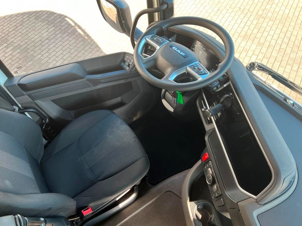 DAF XFn 480 FT Intarder 2xTank 1.105 L Vollspoiler - Cap tractor: Foto 5 DAF XFn 480 FT Intarder 2xTank 1.105 L Vollspoiler - Cap tractor: Foto 5