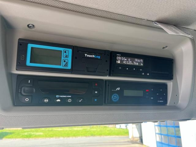 Iveco SWay 400 Lamberet Tiefkühlkoffer Thermo King LBW - Camion frigider: Foto 4 Iveco SWay 400 Lamberet Tiefkühlkoffer Thermo King LBW - Camion frigider: Foto 4