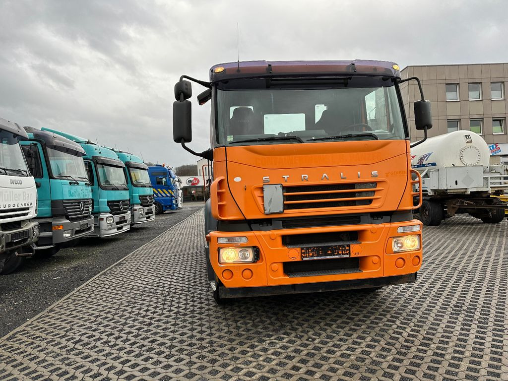 Iveco STRALIS 310 - Camion container de gunoi: Foto 2 Iveco STRALIS 310 - Camion container de gunoi: Foto 2