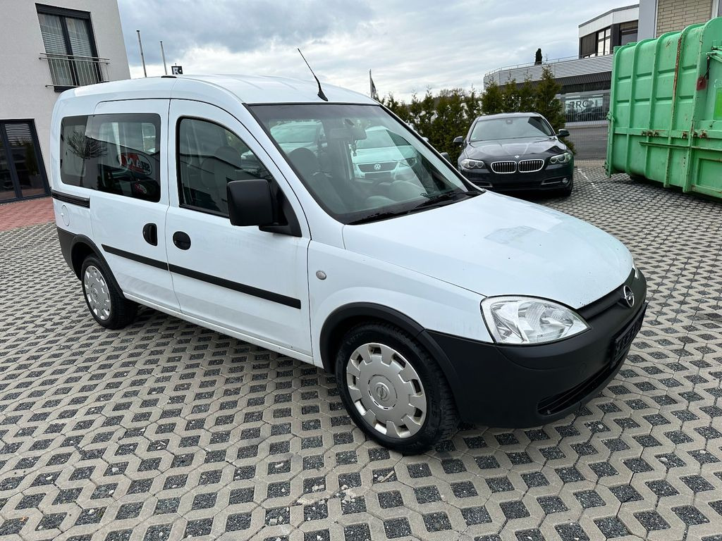 Opel Combo 1.4 TWINPORT ECOTEC Arizona - Transport persoane: Foto 1 Opel Combo 1.4 TWINPORT ECOTEC Arizona - Transport persoane: Foto 1