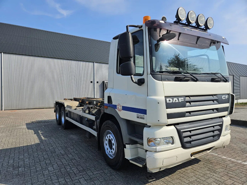 DAF CF 85 360 Manual 10 Tyres - Camion şasiu: Foto 2 DAF CF 85 360 Manual 10 Tyres - Camion şasiu: Foto 2