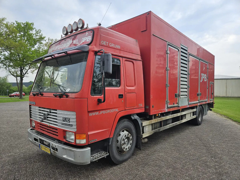 Volvo FL 10 - Camion furgon: Foto 1 Volvo FL 10 - Camion furgon: Foto 1
