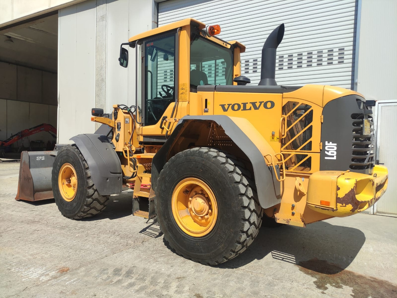 VOLVO L60F - Încărcător frontal pe pneuri: Foto 4 VOLVO L60F - Încărcător frontal pe pneuri: Foto 4