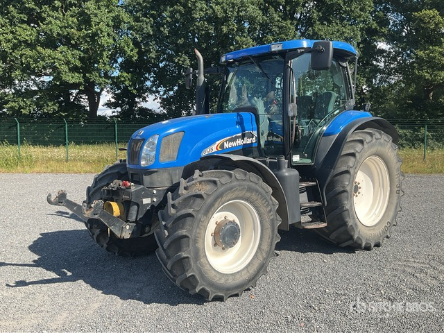 2004 New Holland TS135 A 4WD Tractor - Tractor agricol: Foto 1 2004 New Holland TS135 A 4WD Tractor - Tractor agricol: Foto 1