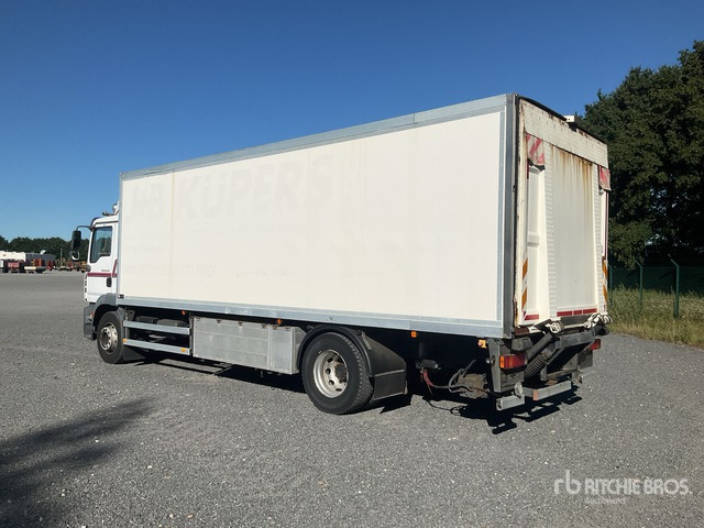 2006 MAN TGM 18.240 4x2 (Inoperable) Van Truck - Dubă: Foto 3 2006 MAN TGM 18.240 4x2 (Inoperable) Van Truck - Dubă: Foto 3